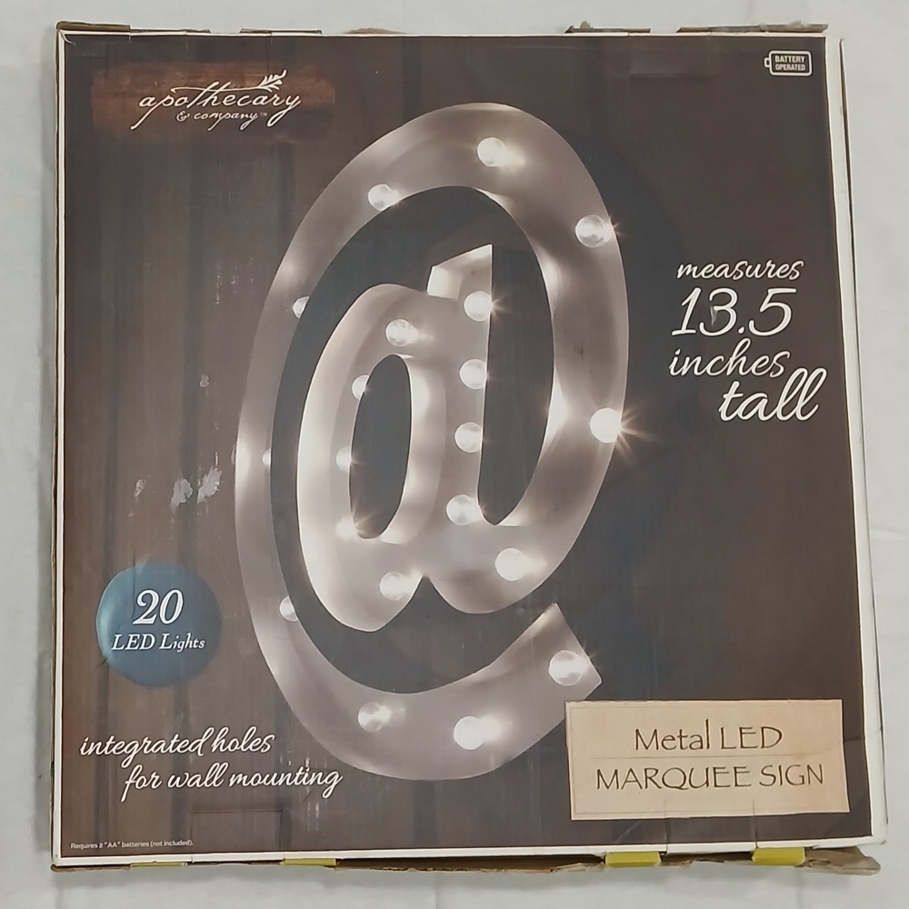 Metal LED Marquee Sign with 20 LED Lights